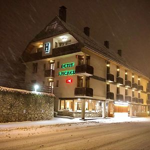 Hotel Petit Lacreu